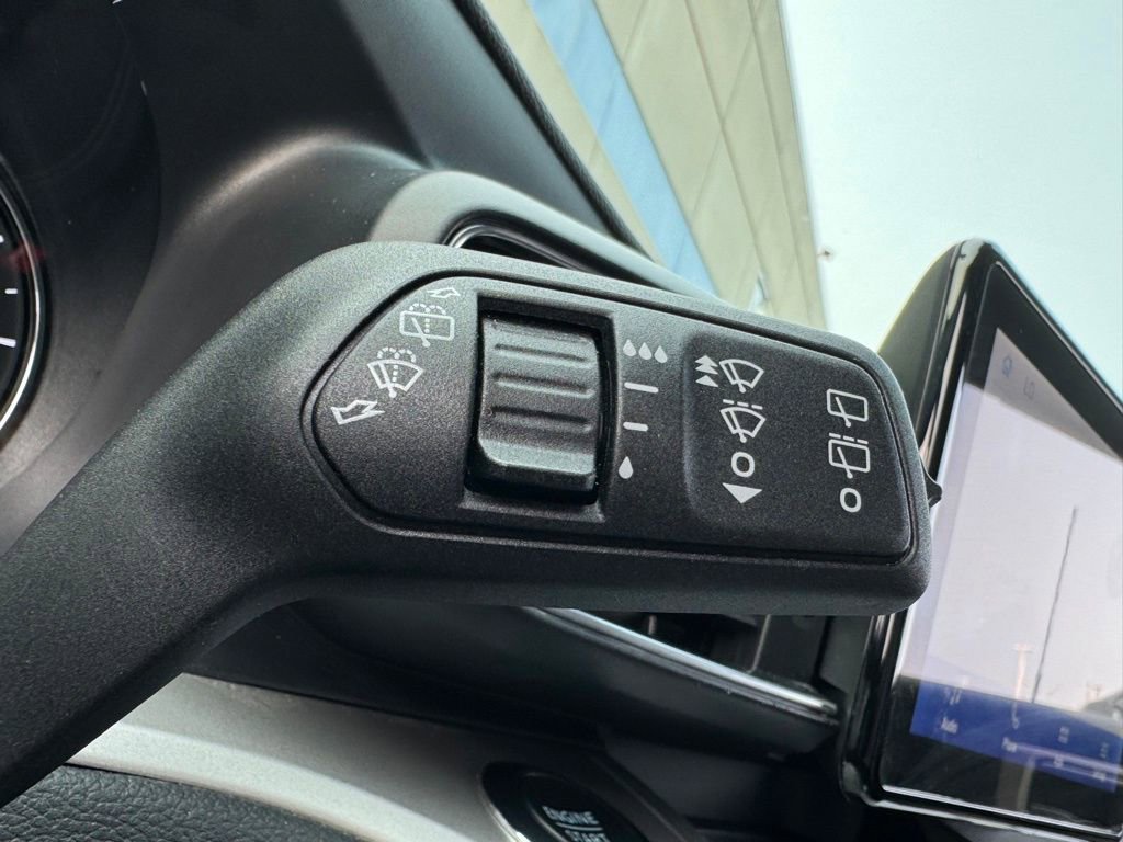 Used 2023 Ford Explorer XLT w/ Equipment Group 202A image 18