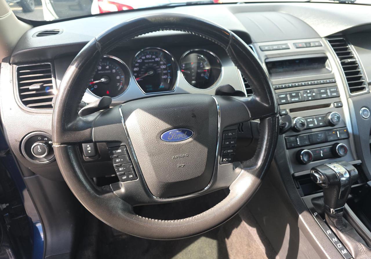 Used 2012 Ford Taurus SEL FWD image 13