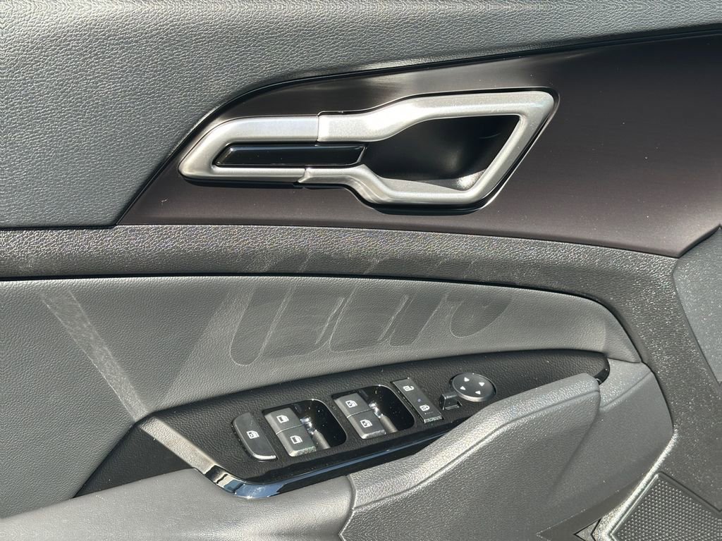 Certified 2025 Kia Sportage EX w/ Premium Package AWD/4WD image 19