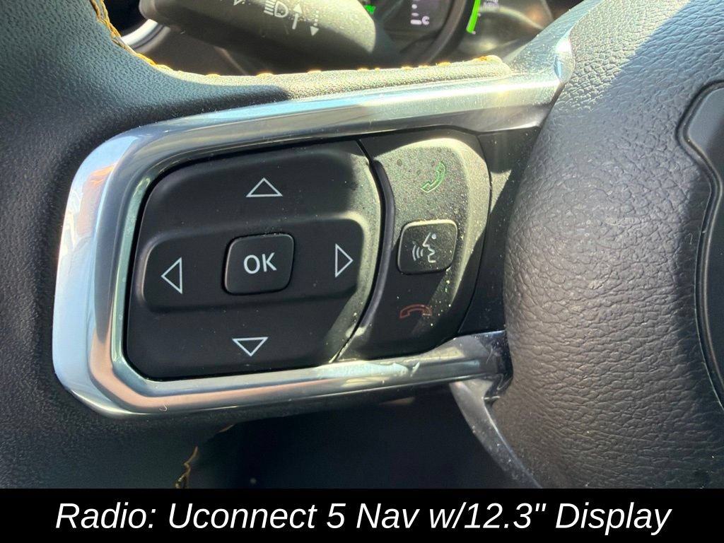 Certified 2024 Jeep Wrangler Unlimited Sahara w/ Technology Group AWD/4WD image 20
