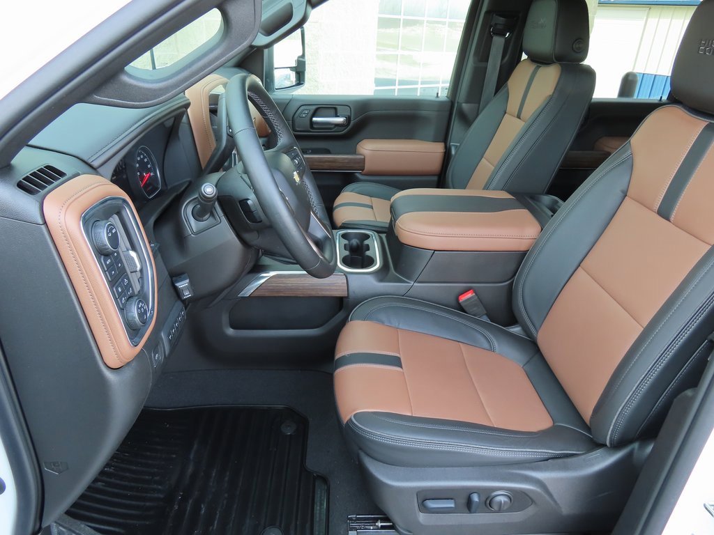 Certified 2023 Chevrolet Silverado 3500 High Country w/ Z71 Off-Road Package image 30