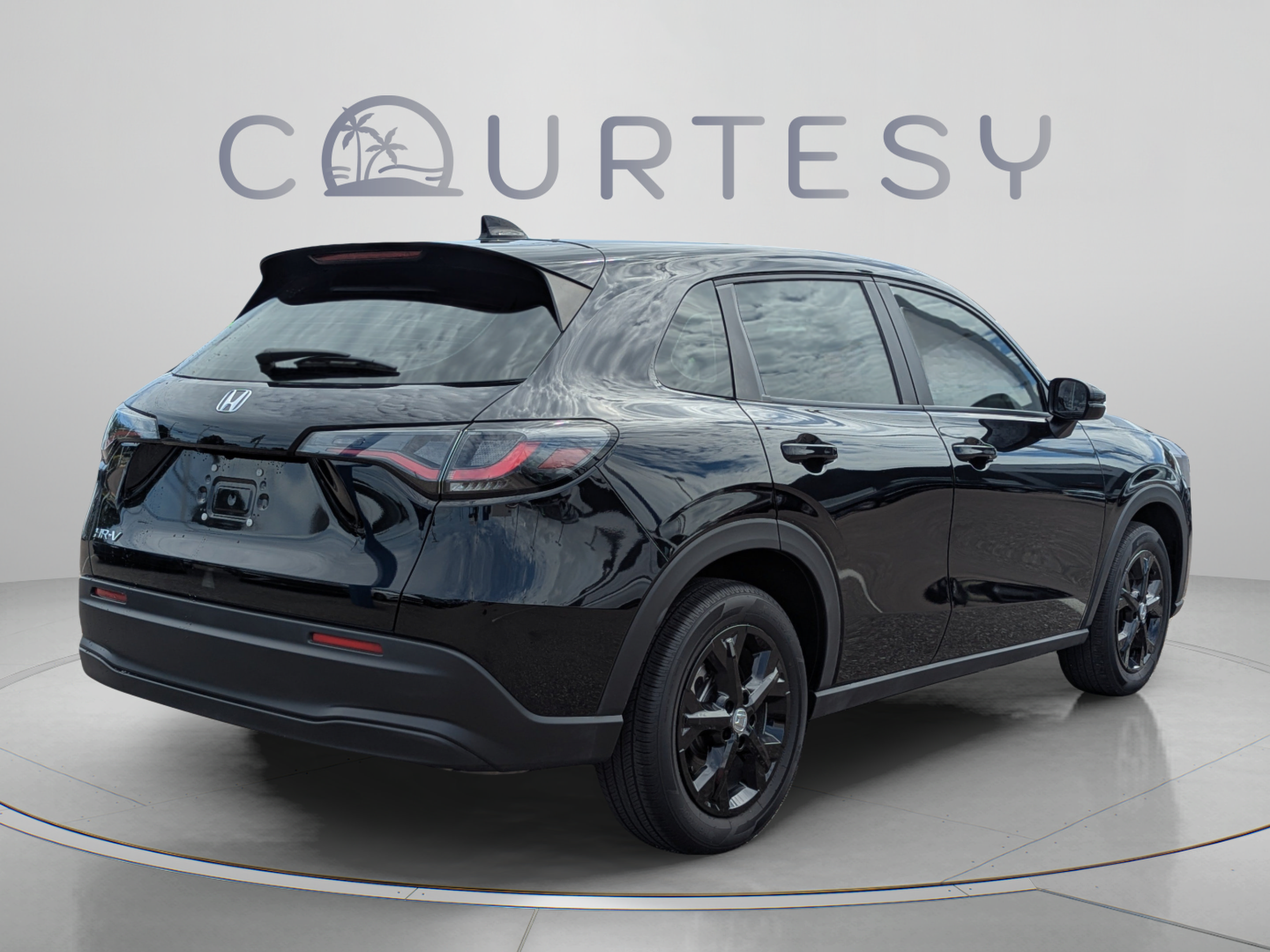 Used 2023 Honda HR-V LX image 5