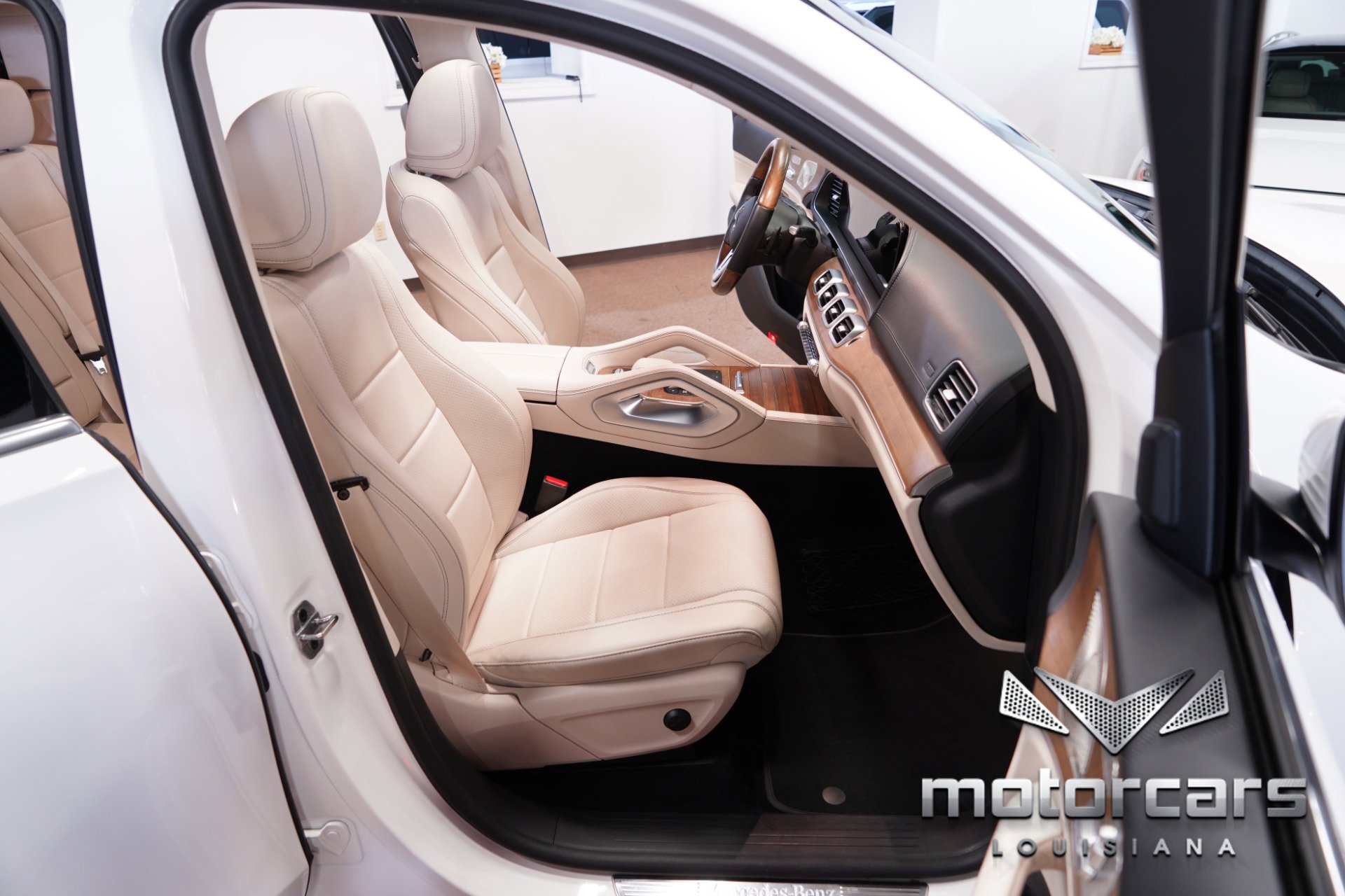 Used 2021 Mercedes-Benz GLS 450 4MATIC image 29