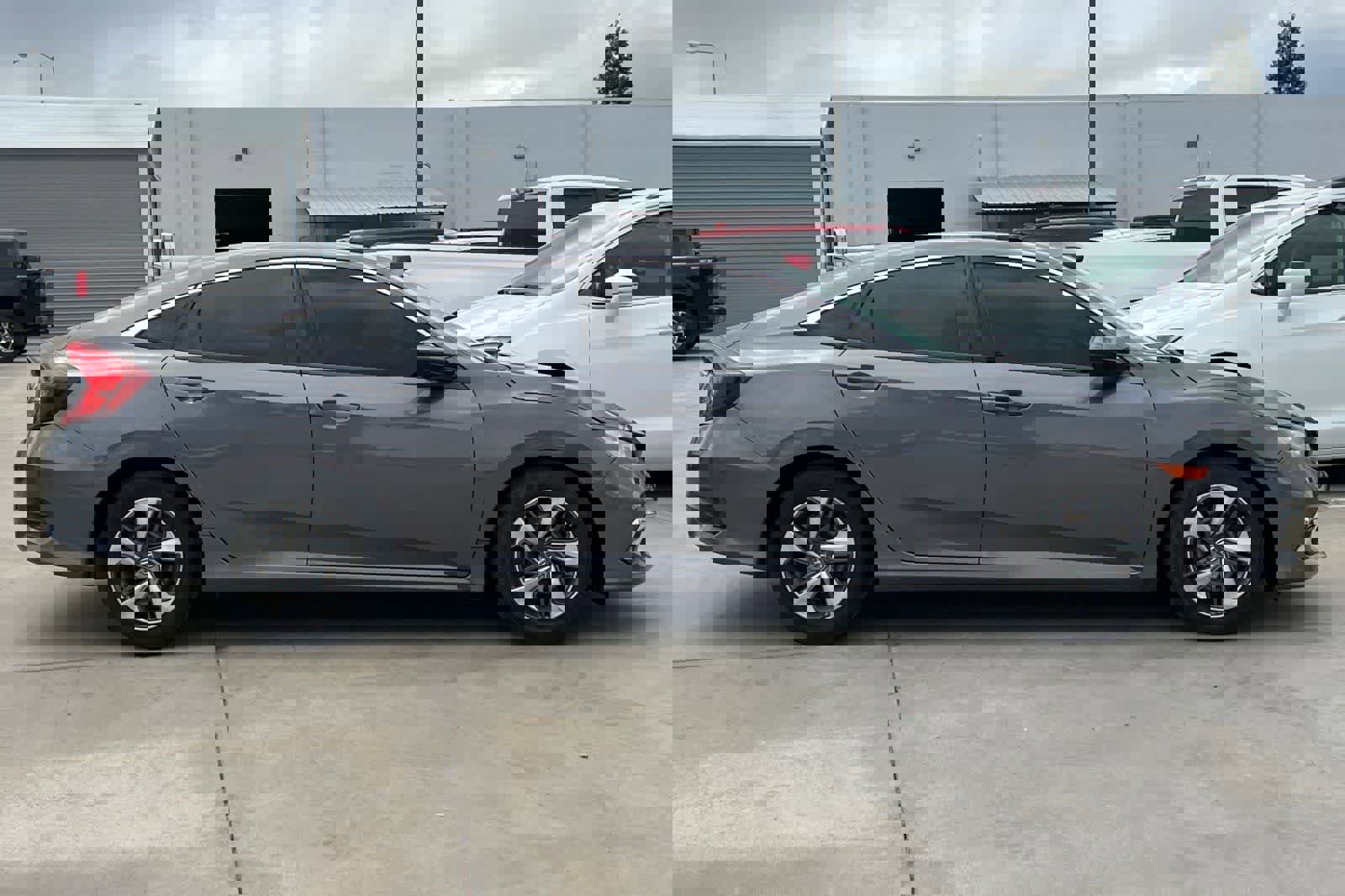 Used 2019 Honda Civic LX image 9