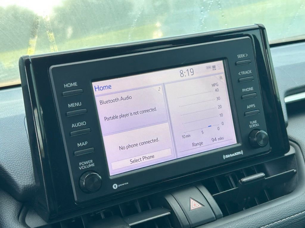 Used 2021 Toyota RAV4 LE image 20