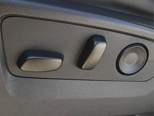 Used 2025 GMC Sierra 1500 SLT AWD/4WD image 23