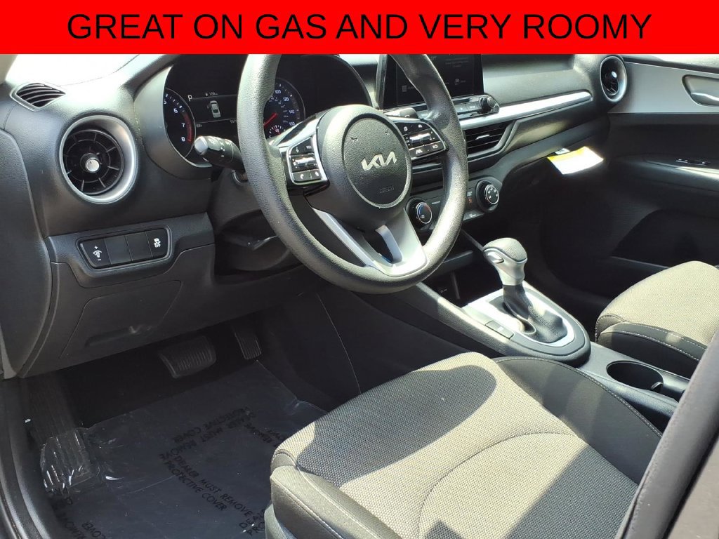 Used 2023 Kia Forte LXS FWD image 14