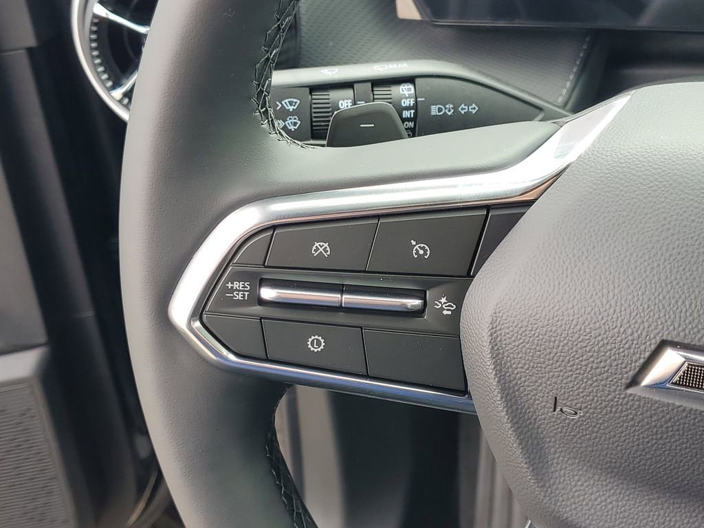 New 2026 Chevrolet Equinox LT w/ Midnight Edition FWD image 22