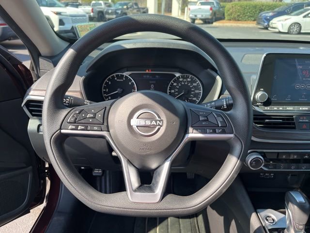 Used 2024 Nissan Altima 2.5 SV image 18