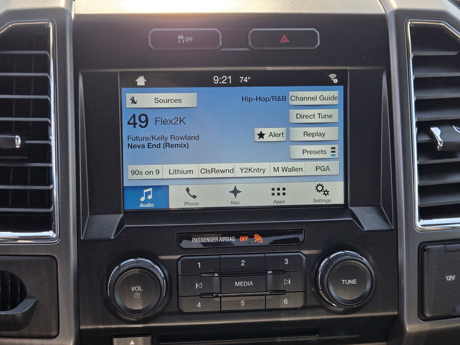 Used 2016 Ford F150 XLT w/ Equipment Group 302A Luxury RWD image 16