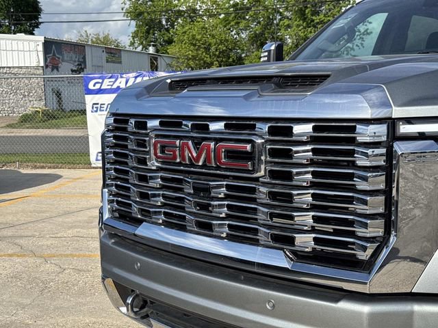 Used 2024 GMC Sierra 2500 Denali w/ Denali Reserve Package AWD/4WD image 3