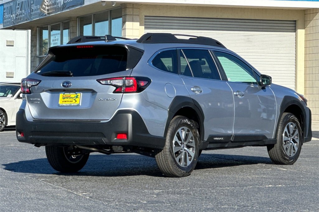New 2025 Subaru Outback Premium image 4