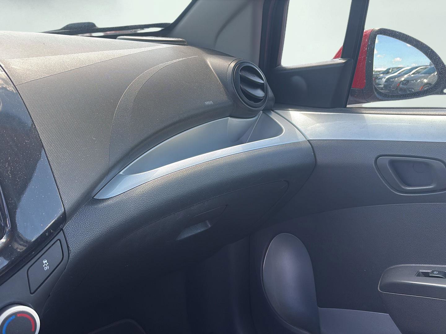 Used 2014 Chevrolet Spark LT FWD image 22