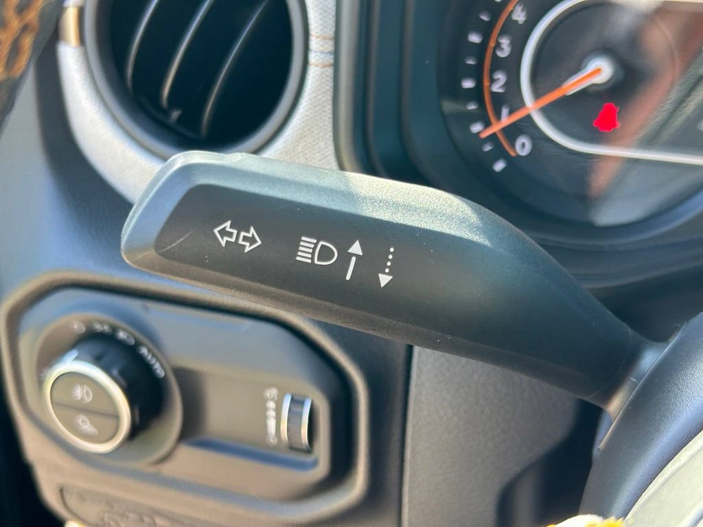 Used 2024 Jeep Gladiator Sport AWD/4WD image 23