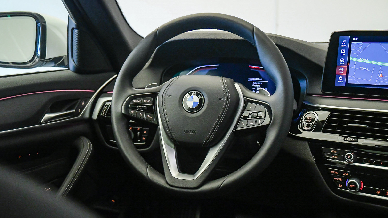 Used 2023 BMW 530i w/ Convenience Package RWD image 13