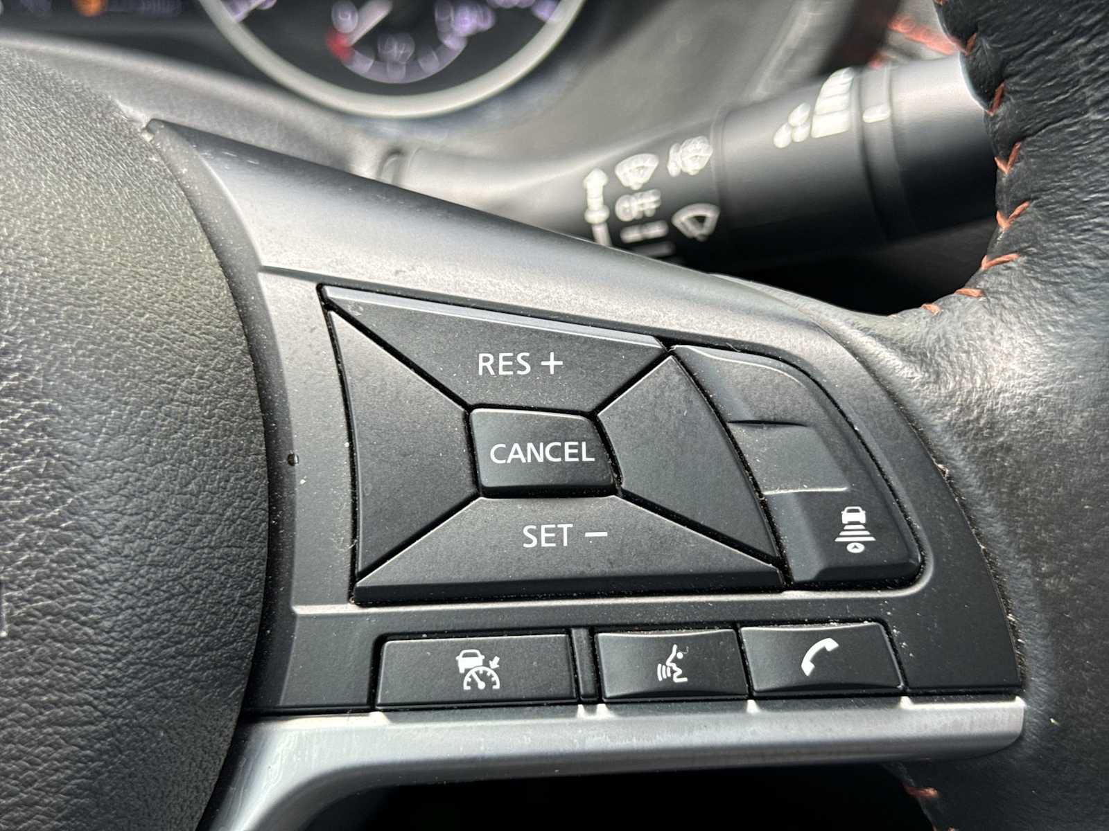 Used 2024 Nissan Sentra SR FWD image 28