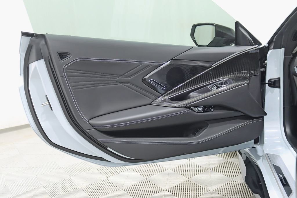 Used 2023 Chevrolet Corvette Z06 w/ Stealth Interior Trim Package image 33