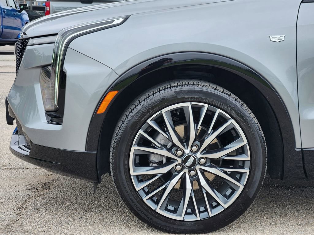 Used 2024 Cadillac XT4 Sport w/ Cold Weather Package FWD image 9