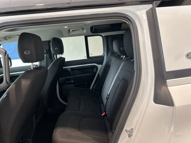 Used 2022 Land Rover Defender 110 AWD/4WD image 15