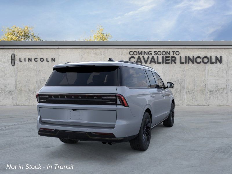 New 2026 Lincoln Navigator L Reserve AWD/4WD image 8