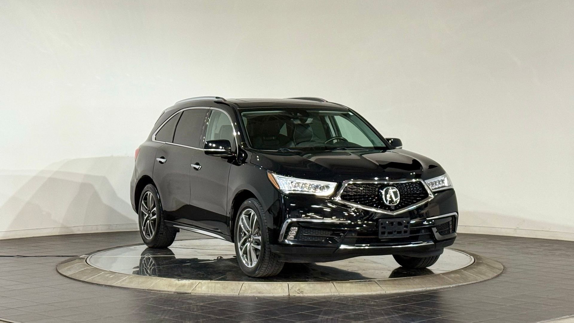 Used 2017 Acura MDX SH-AWD w/ Advance Package image 2