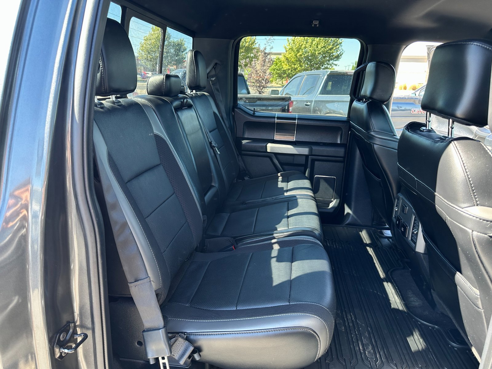 Used 2020 Ford F150 Raptor w/ Equipment Group 802A Luxury image 32