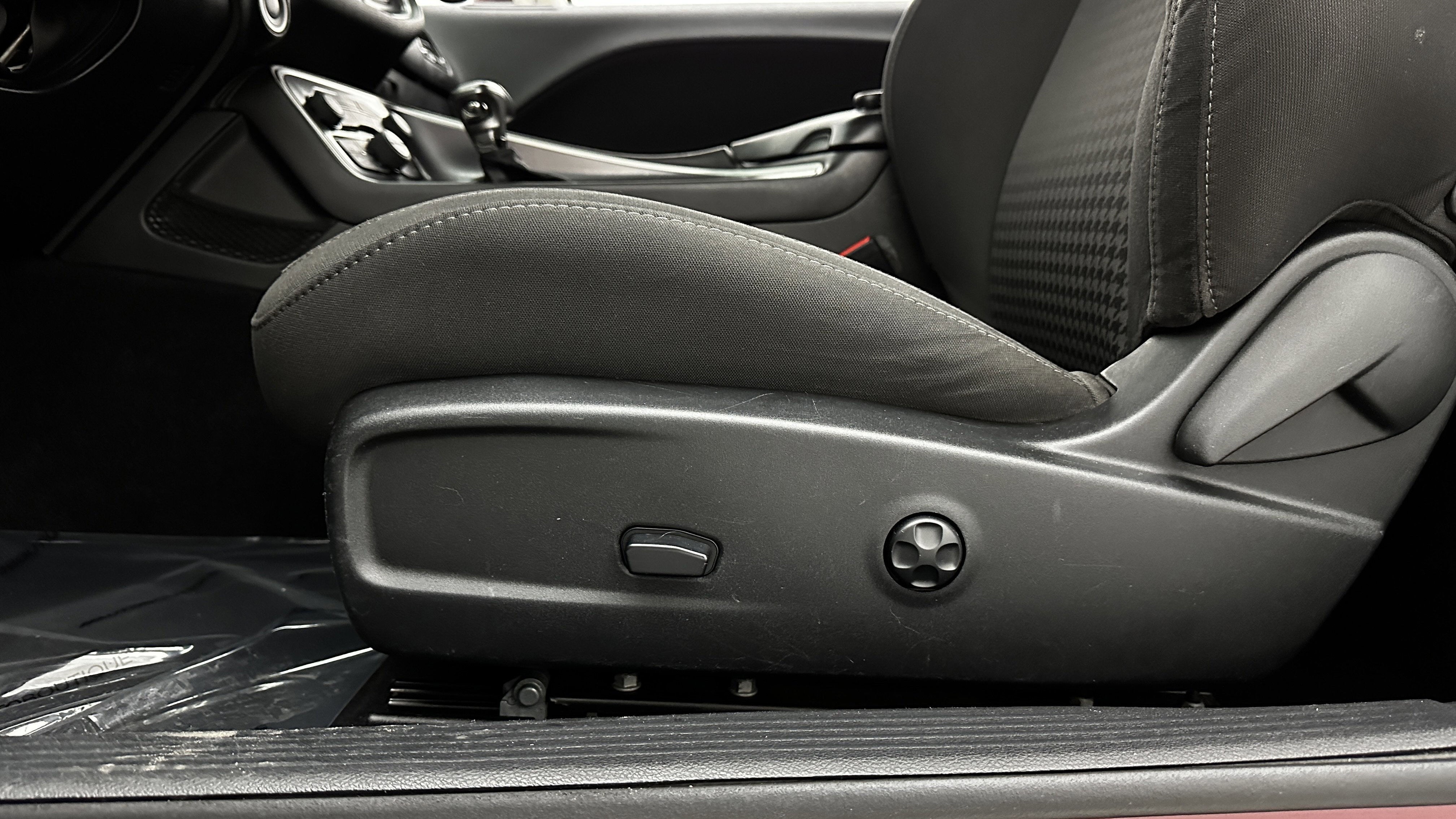 Used 2019 Dodge Challenger GT image 12