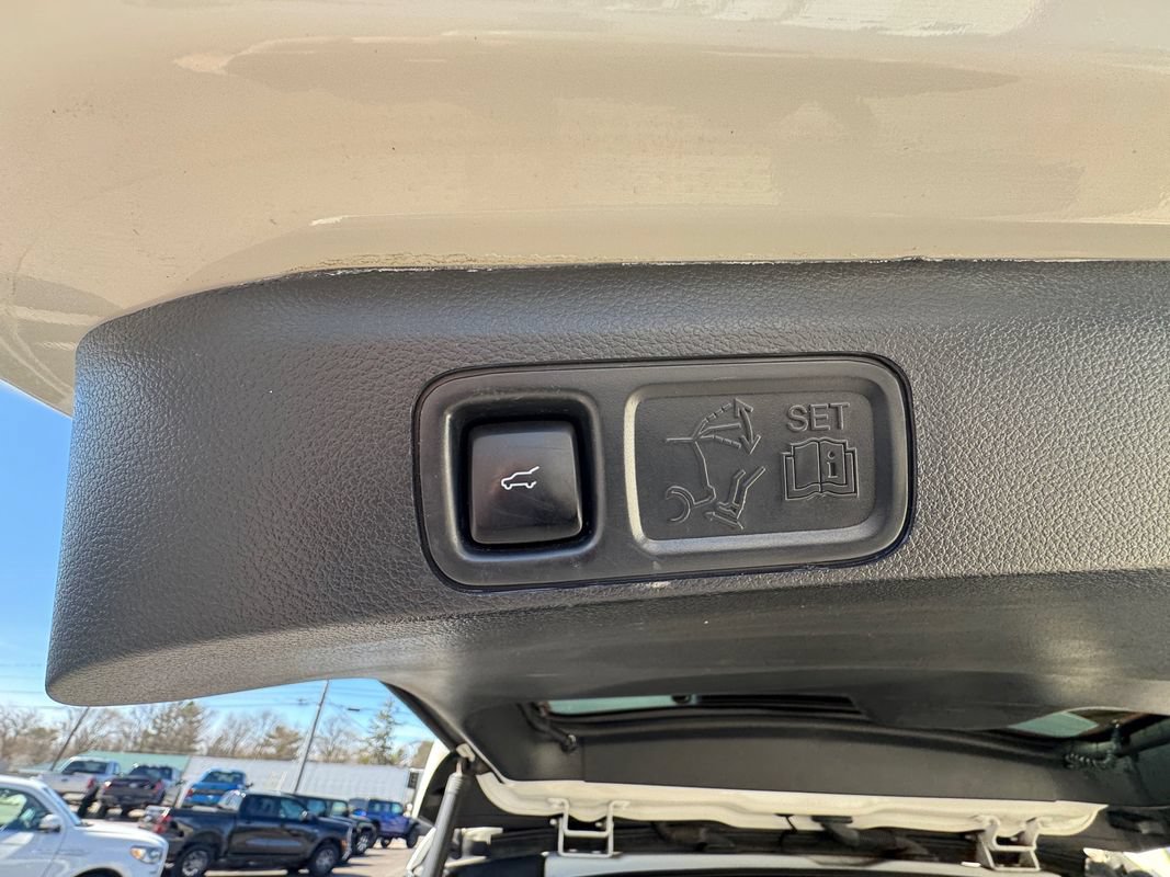 Used 2022 Ford Expedition Platinum AWD/4WD image 39