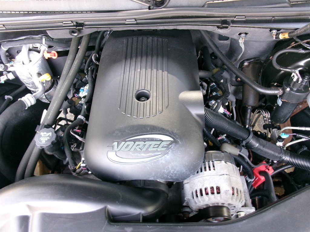 Used 2003 Chevrolet Avalanche 4x4 w/ Suspension Package, Off-Road image 48