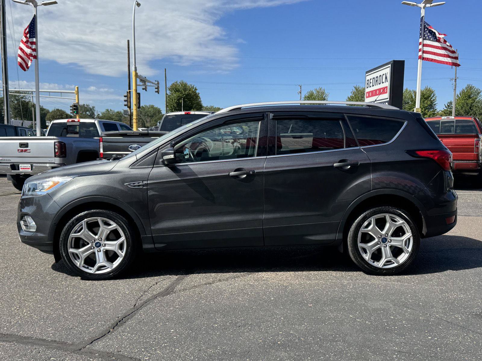 Used 2019 Ford Escape Titanium FWD image 4