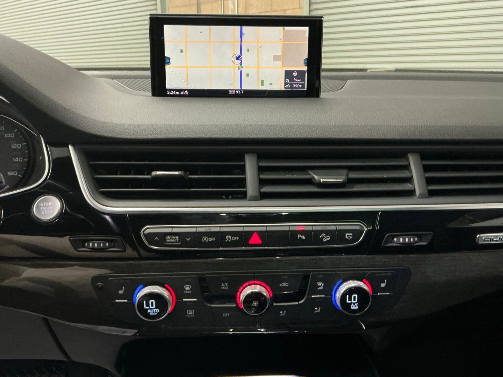 Used 2018 Audi Q7 3.0T Premium image 30