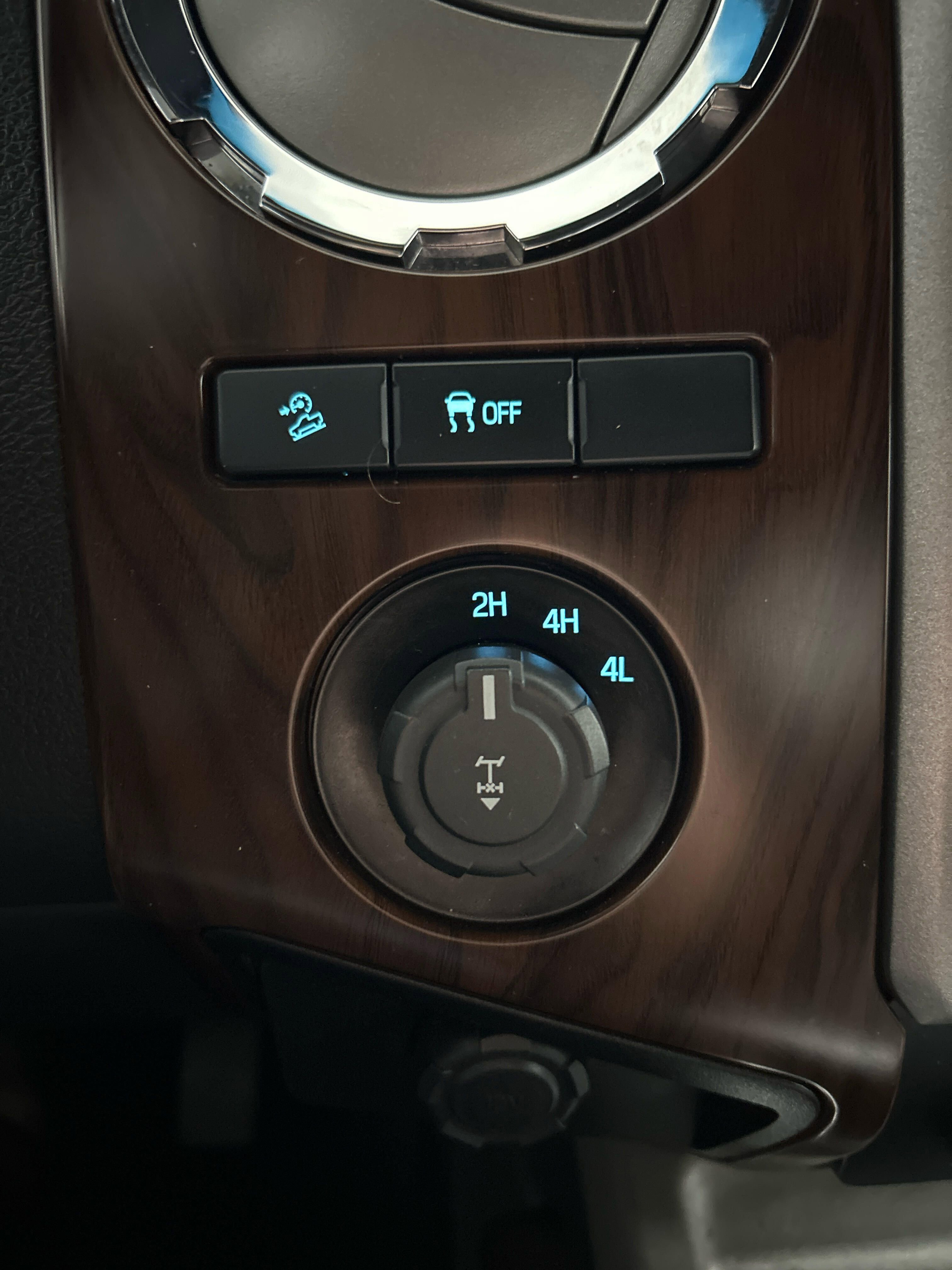 Used 2014 Ford F350 Lariat w/ Lariat Ultimate Package image 16