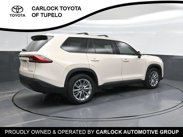 Used 2024 Toyota Grand Highlander AWD image 3