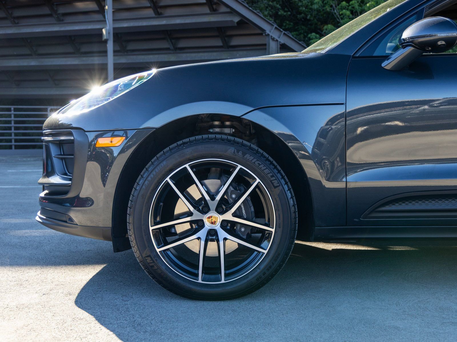 Certified 2025 Porsche Macan image 13