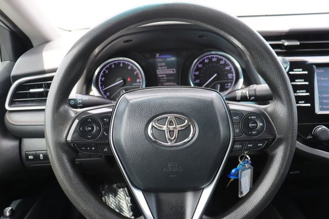 Used 2020 Toyota Camry LE image 15