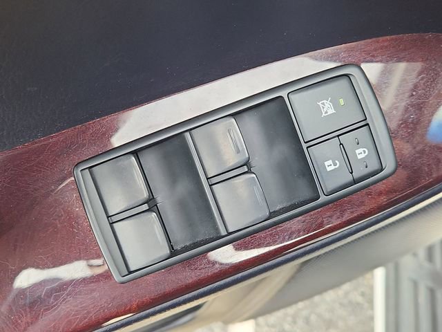 Used 2017 Lexus GX 460 Premium w/ Premium Package image 24