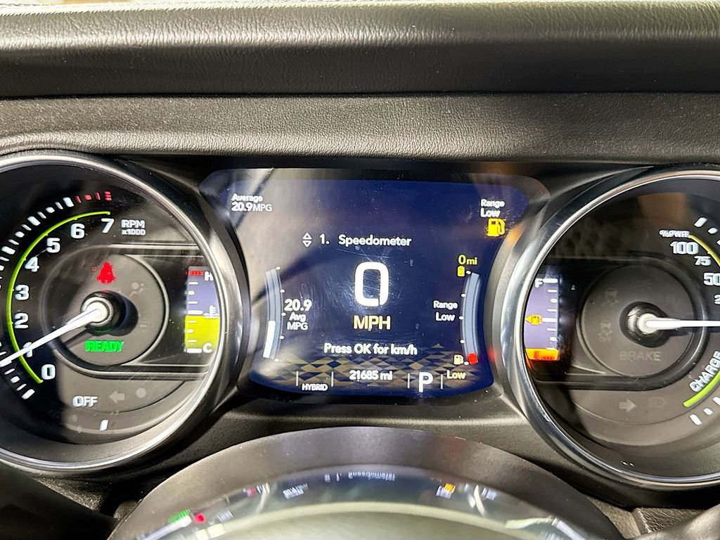 Used 2023 Jeep Wrangler Unlimited Sahara image 17