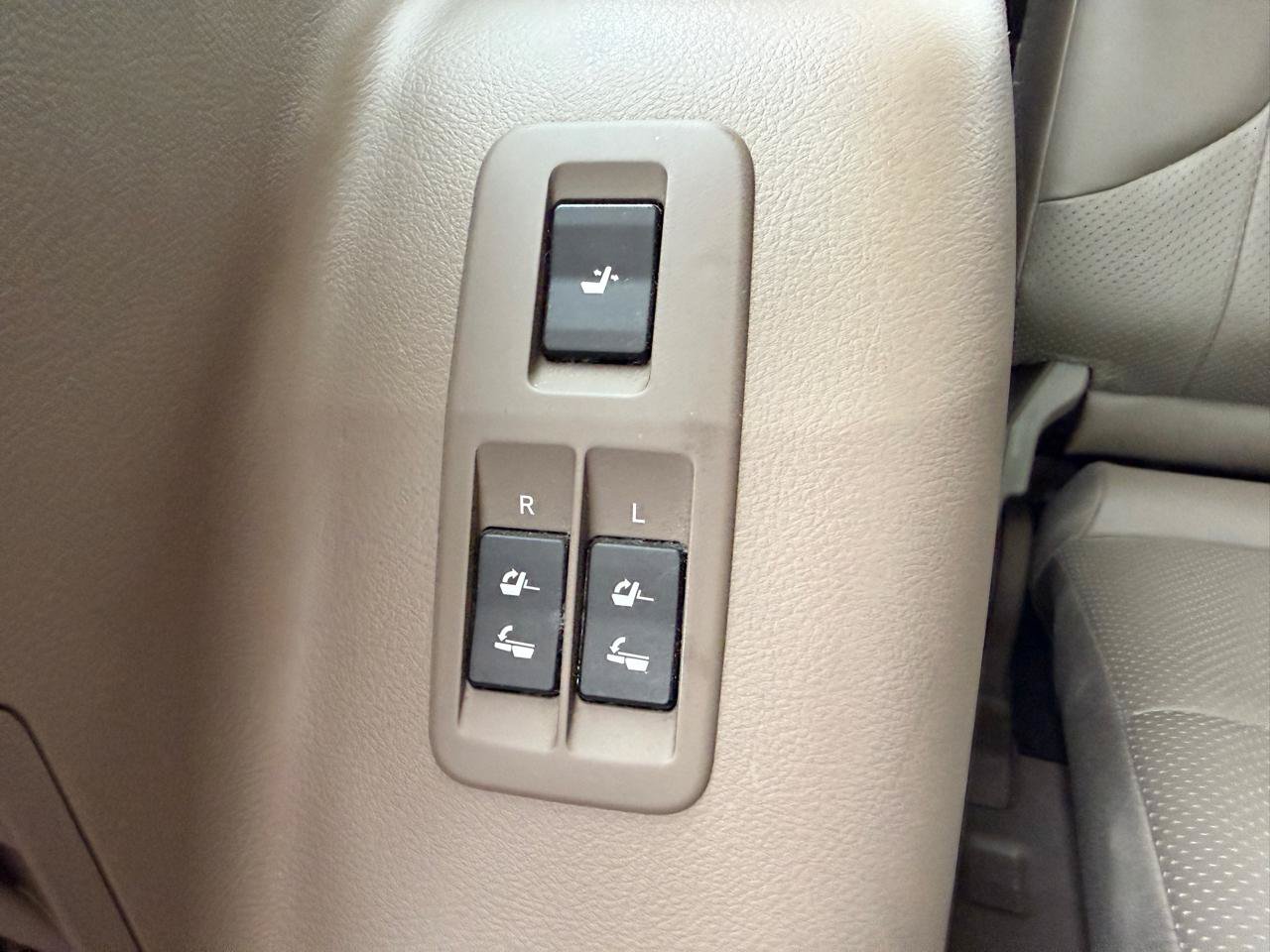 Used 2013 Lexus GX 460 Premium AWD/4WD image 26