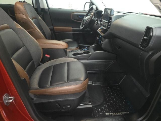 Used 2024 Ford Bronco Sport Outer Banks w/ Tech Package AWD/4WD image 3