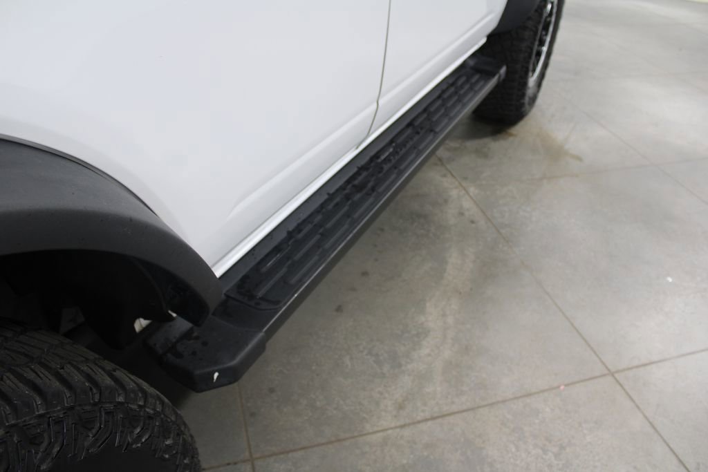 Used 2024 Ford Bronco Badlands image 13