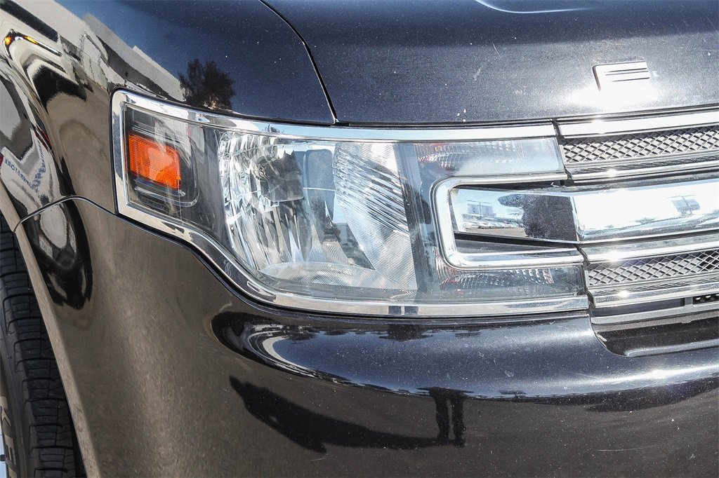 Used 2019 Ford Flex SE image 4