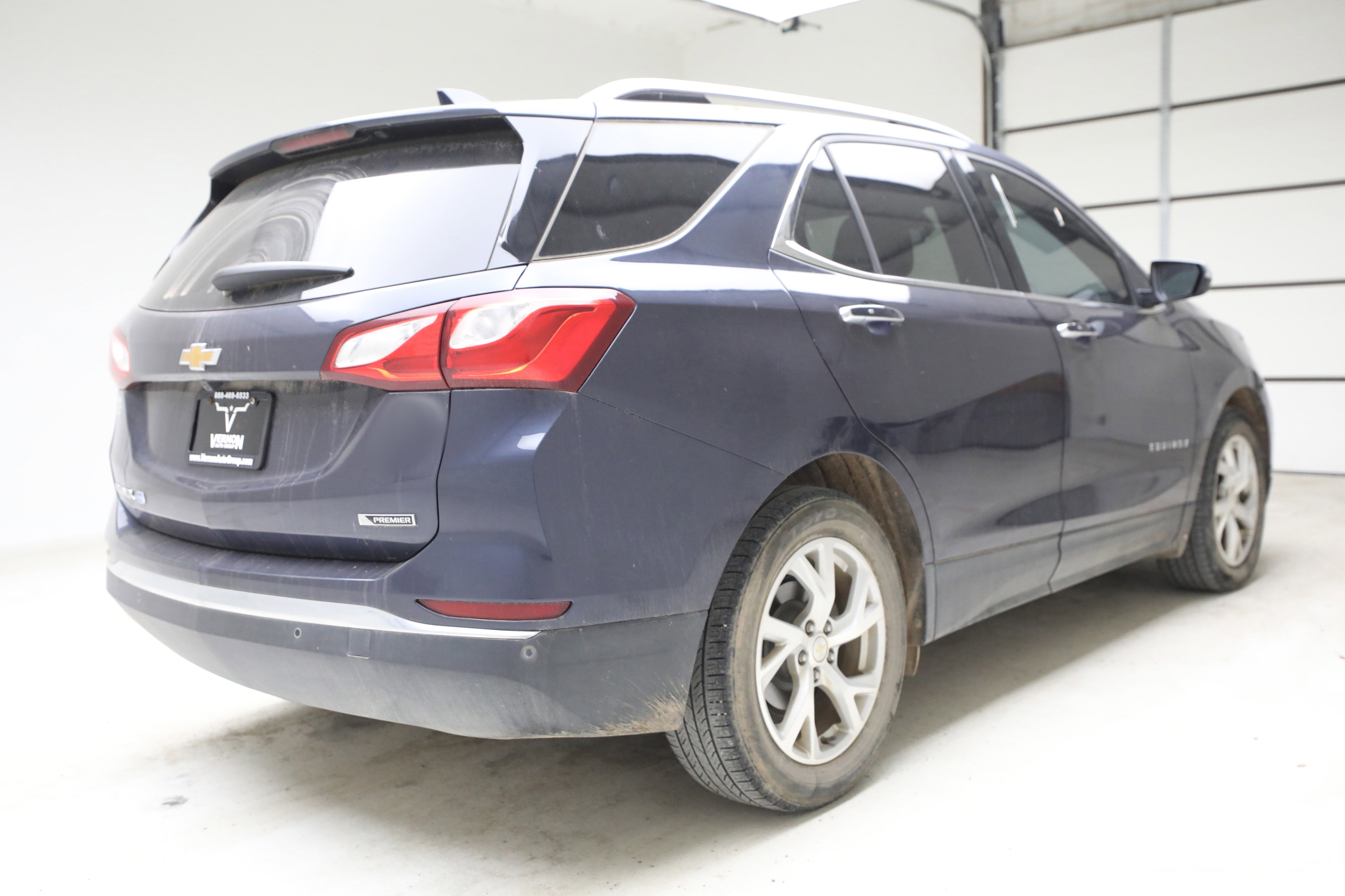 Used 2018 Chevrolet Equinox Premier FWD image 4