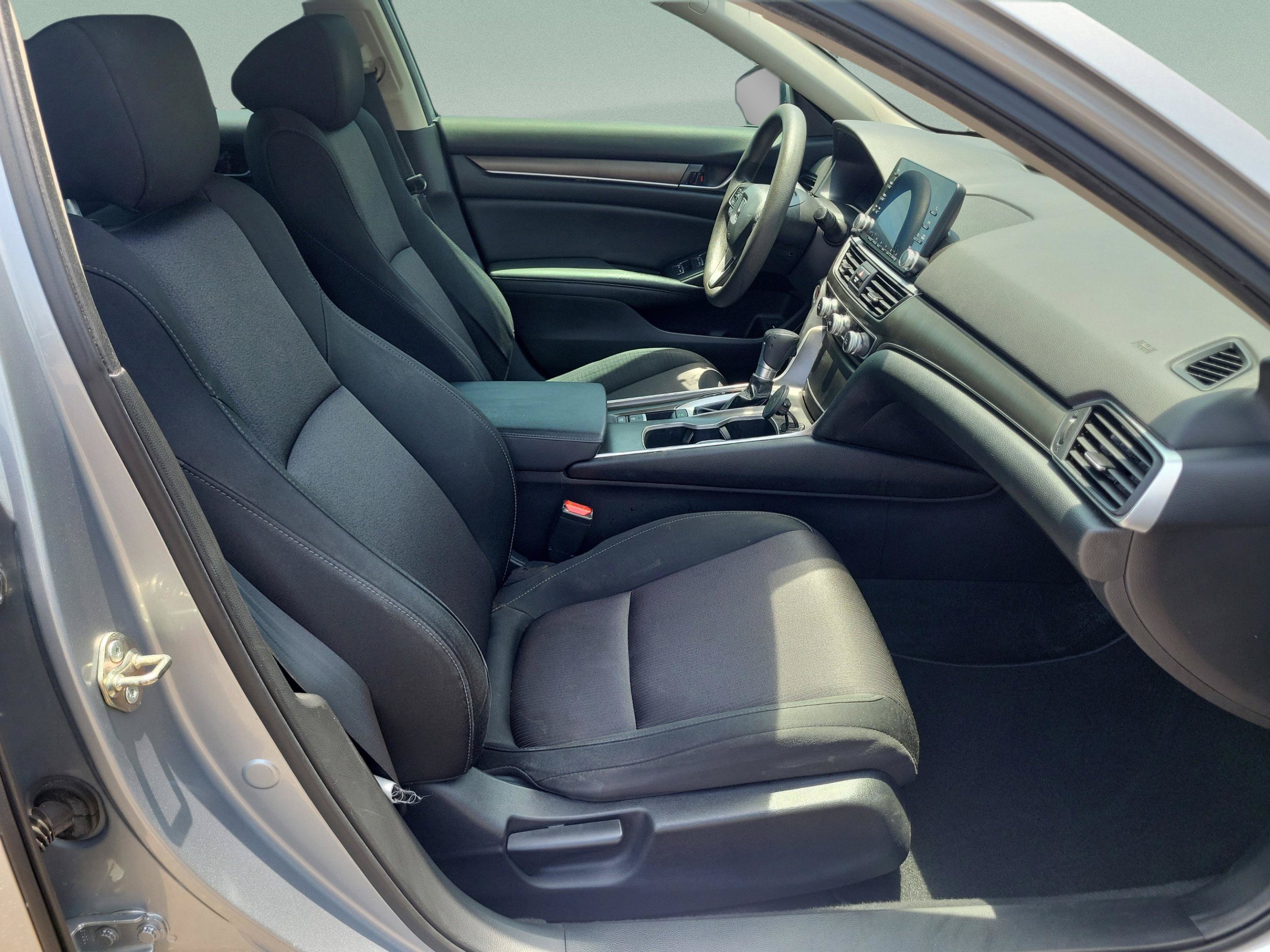 Used 2019 Honda Accord LX image 17
