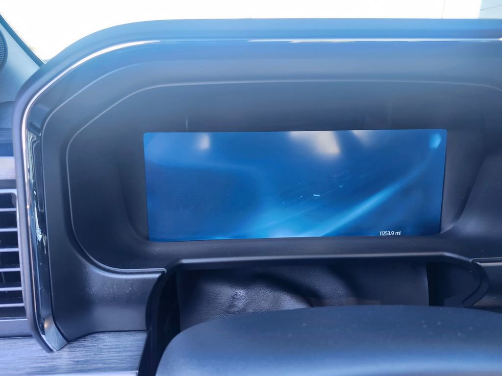 Used 2025 Ford F350 Lariat w/ Camper Package image 29