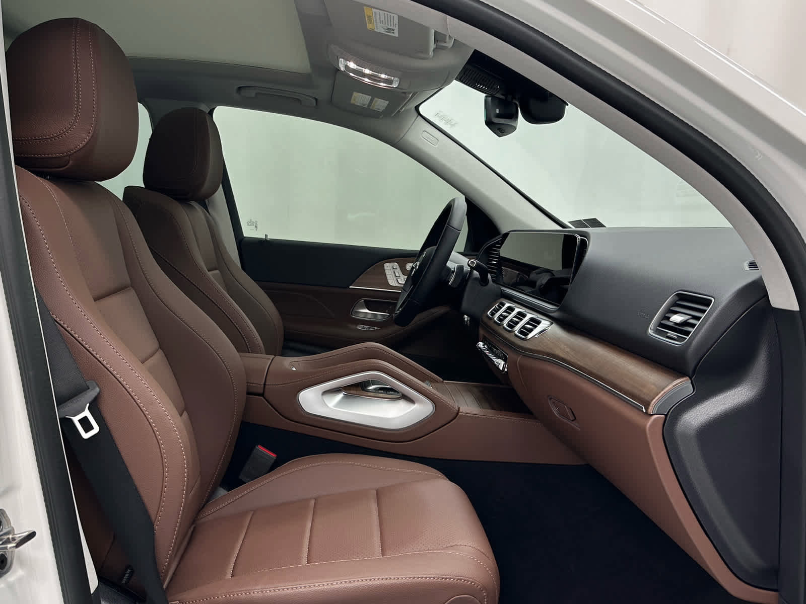 Used 2025 Mercedes-Benz GLE 350 4MATIC image 17