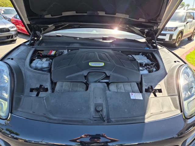 Used 2019 Porsche Cayenne E-Hybrid AWD/4WD image 25