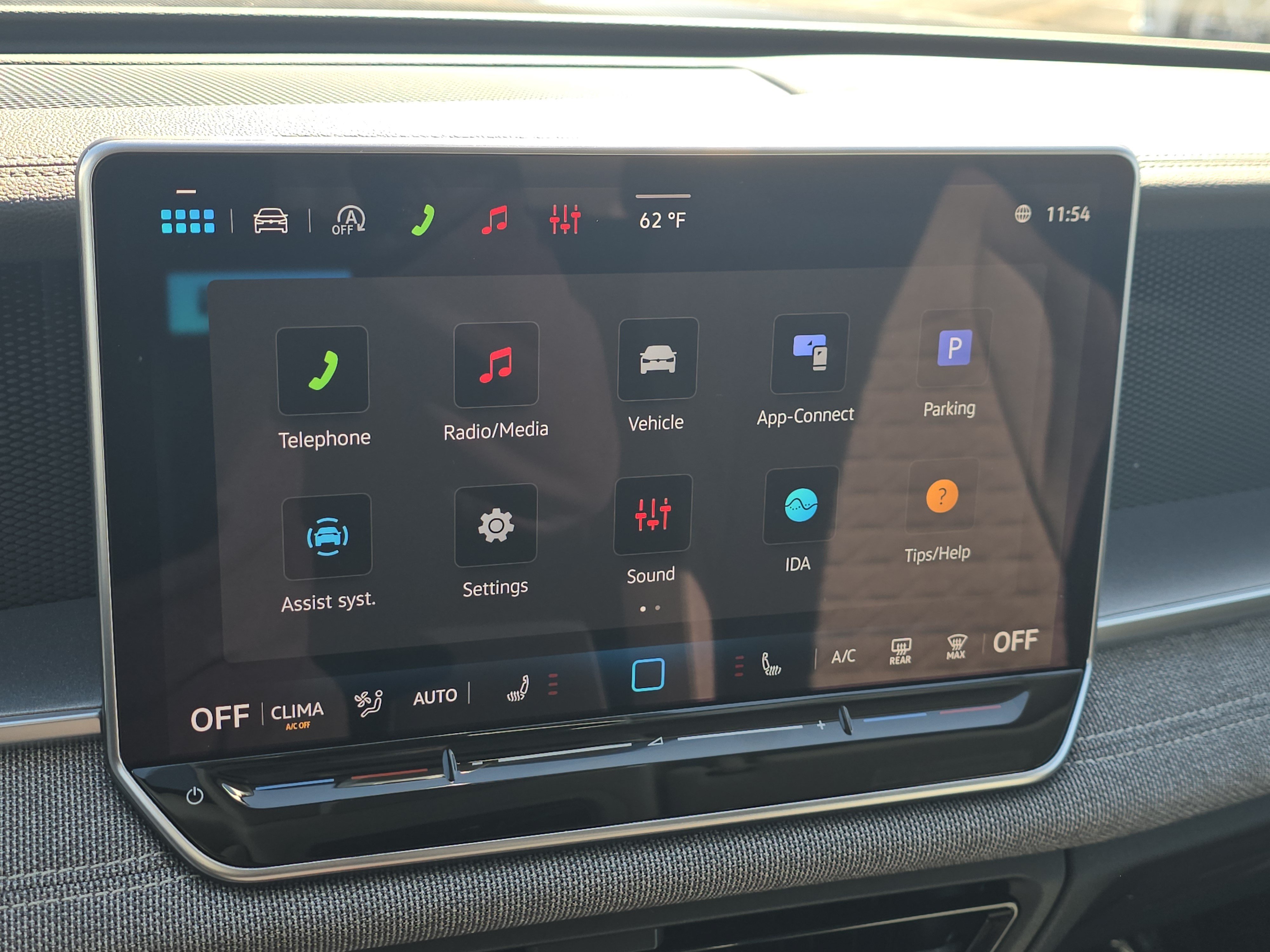 New 2026 Volkswagen Tiguan S FWD image 9