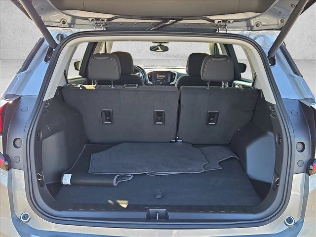 Used 2023 GMC Terrain SLE w/ Driver Convenience Package FWD image 6