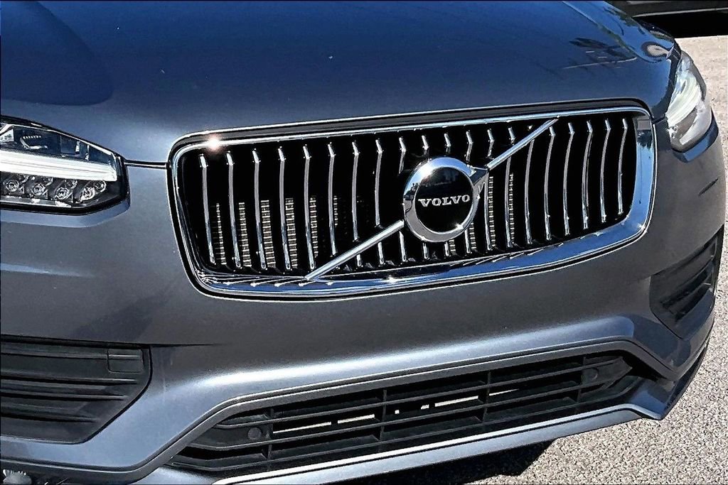 Used 2020 Volvo XC90 T6 Momentum w/ Protection Package Premier AWD/4WD image 11