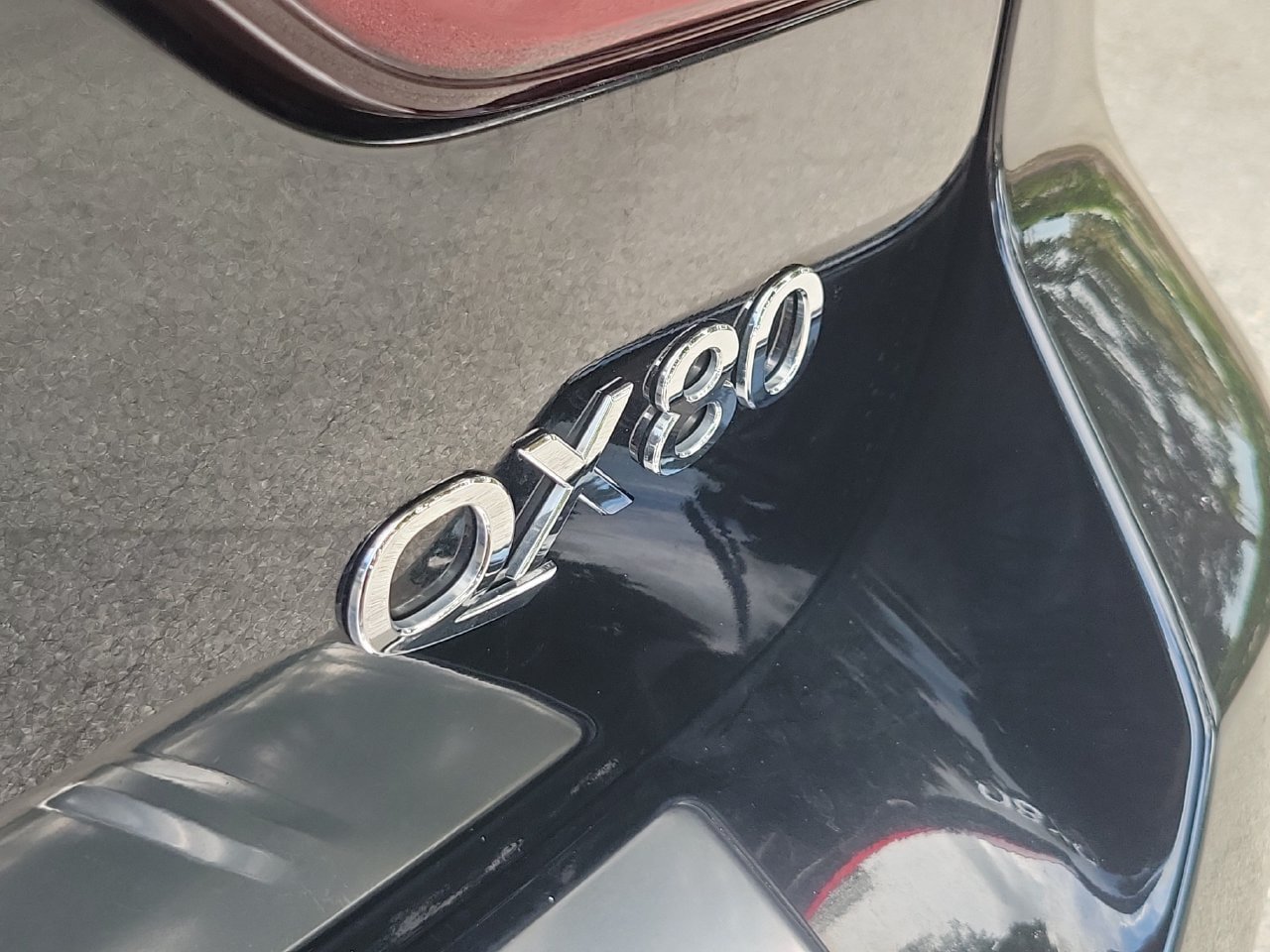 Used 2023 INFINITI QX80 Sensory w/ Cargo Package AWD/4WD image 7